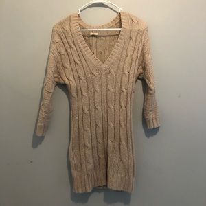 Pink 3/4 sleeved aerie sweater!